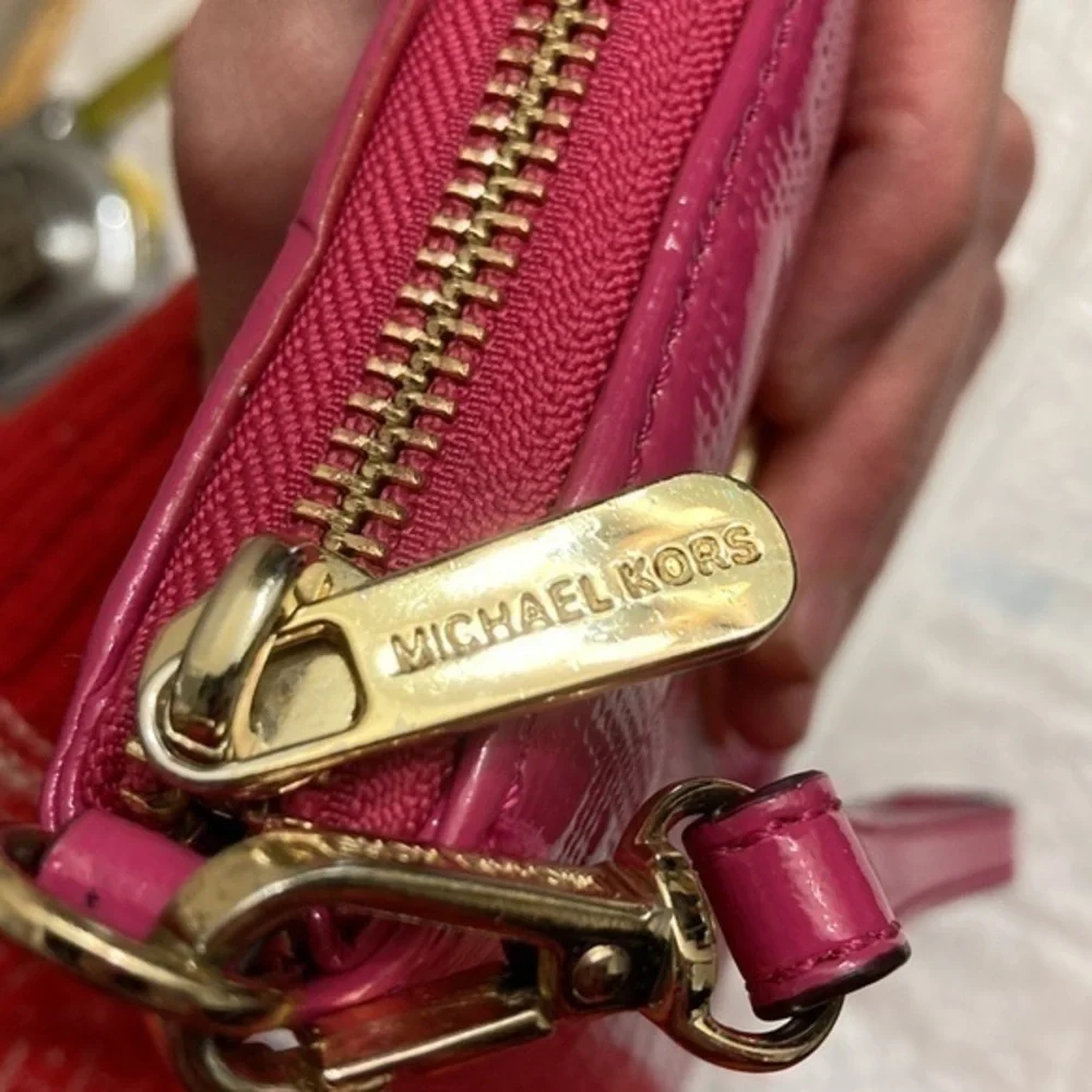 Michael kors pink mk patent leather wristlet wallet